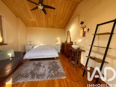 Maison - 299 m² - 15 pièces