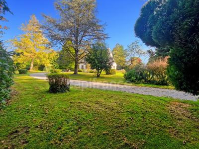 Maison bourgeoise - 300 m² - 10 pièces