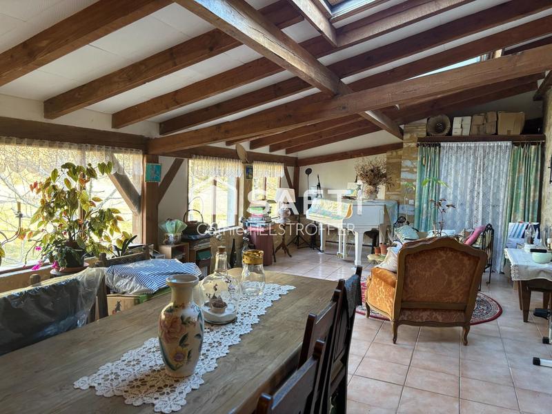 Maison - 138 m² - 6 pièces