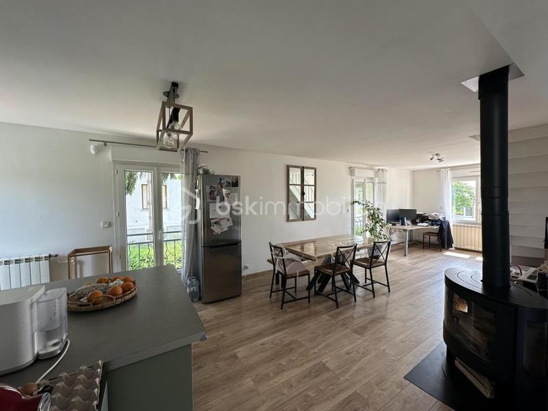 Maison - 137 m² - 6 pièces