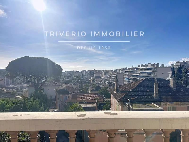 Appartement - 100 m² - 4 pièces