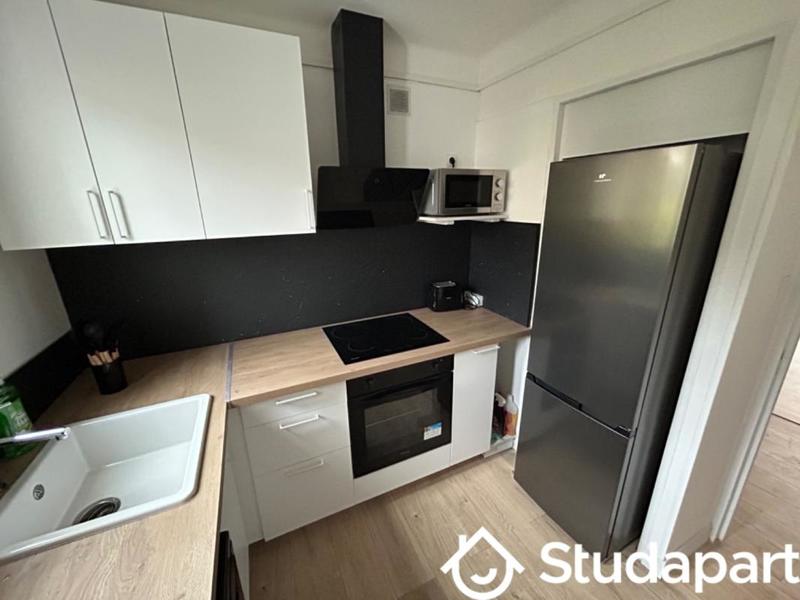 Chambre - 9 m² - 1 pièce