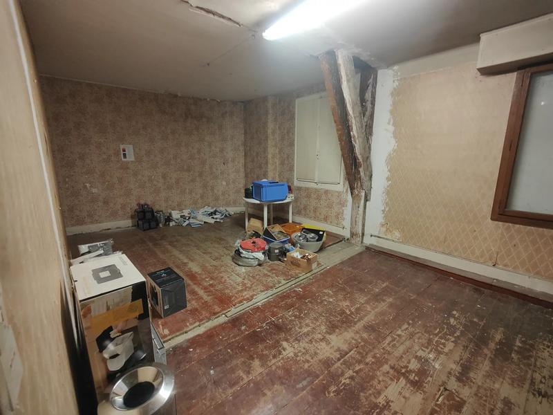 Local commercial - 633 m² - 3 pièces