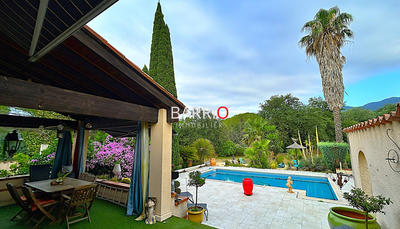 Maison - 165 m² - 7 pièces