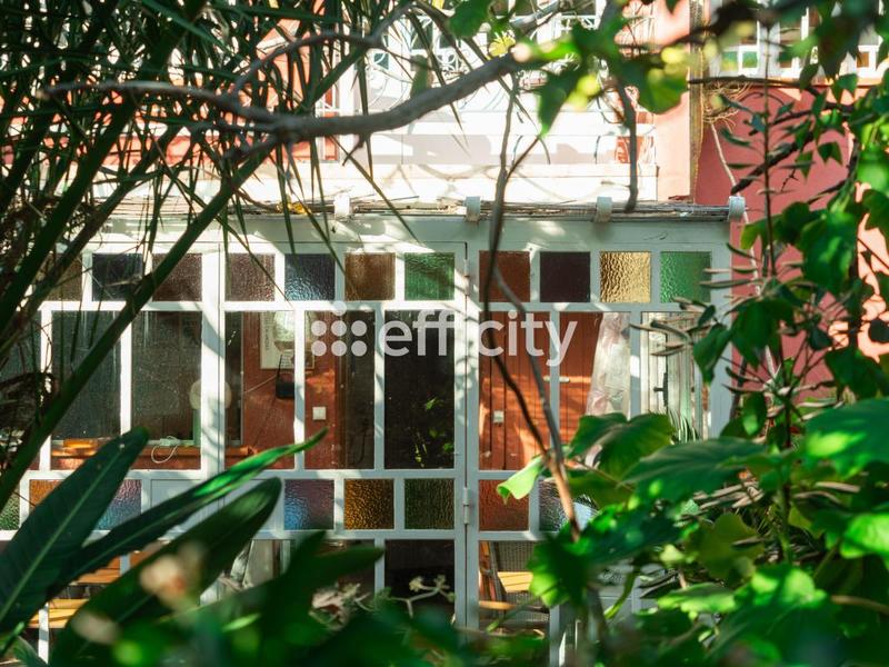 Maison - 236 m² - 6 pièces