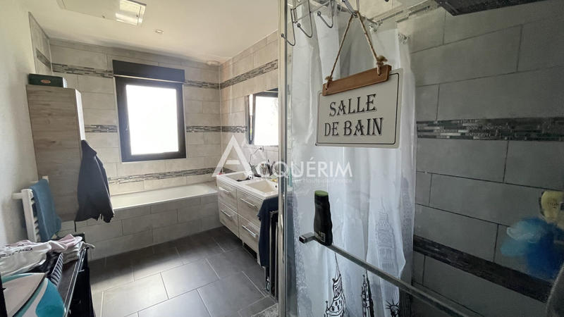 Villa - 96 m² - 5 pièces