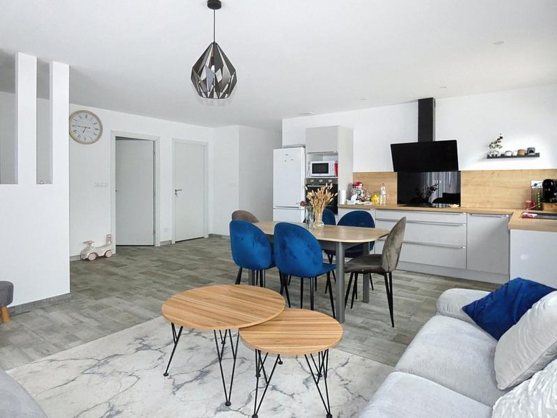 Maison - 98 m² - 4 pièces