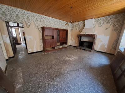 Maison - 166 m² - 8 pièces