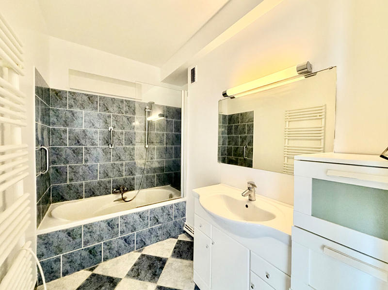 Appartement - 86 m² - 4 pièces