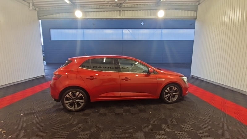 Renault Mégane IV blue dci 115 intens