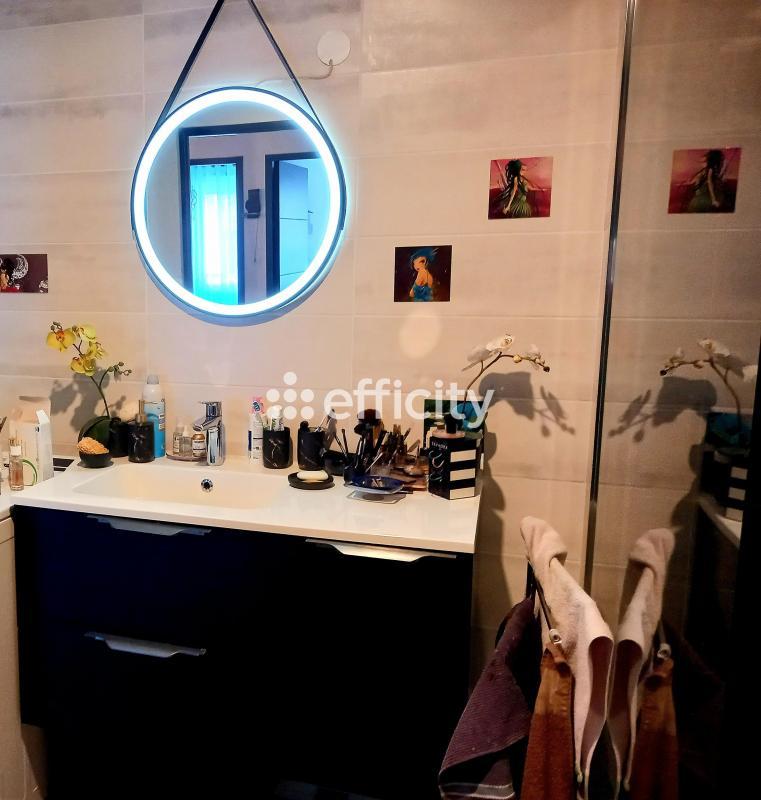 Appartement - 80 m² - 3 pièces