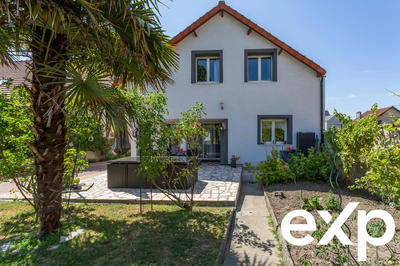 Maison - 191 m² - 9 pièces