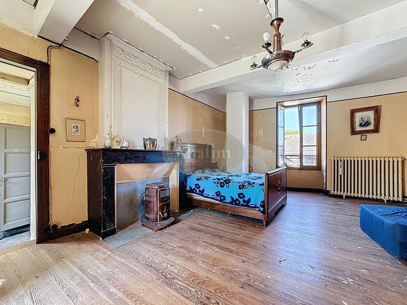 Maison - 165 m² - 8 pièces