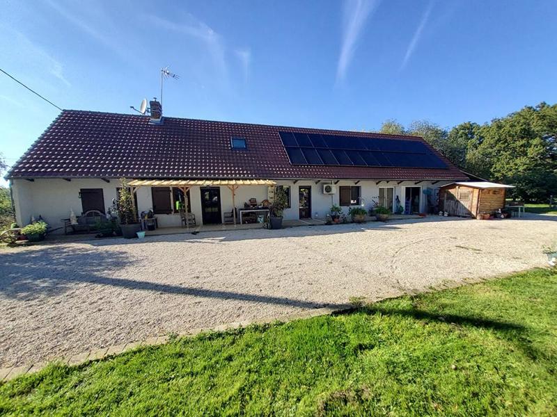 Maison - 190 m² - 7 pièces