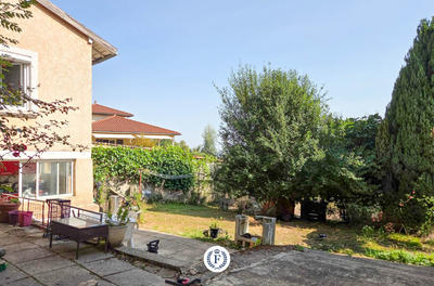 Maison de village - 90 m² - 5 pièces