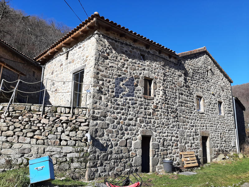 Maison - 182 m² - 7 pièces