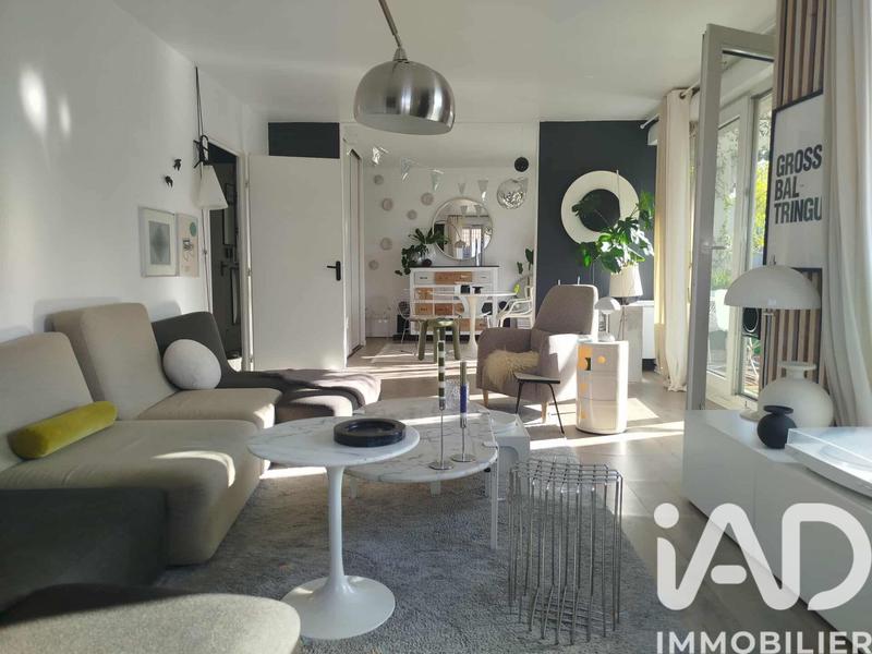 Appartement - 82 m² - 3 pièces
