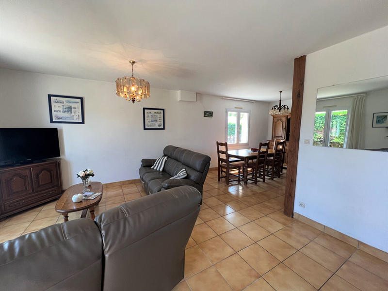 Maison - 97 m² - 5 pièces