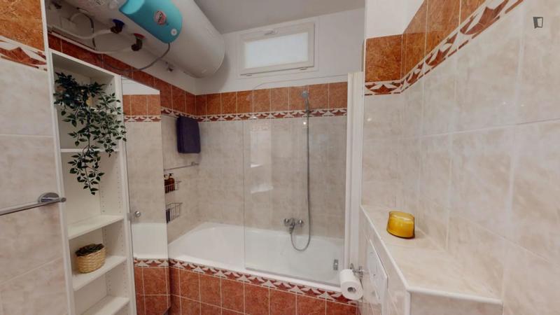 Chambre - 23 m² - 6 pièces