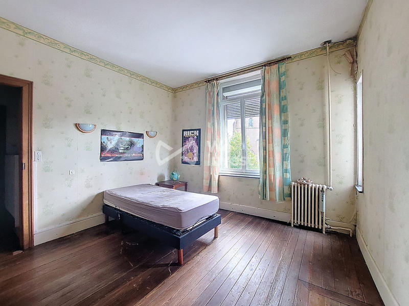 Maison - 188 m² - 8 pièces