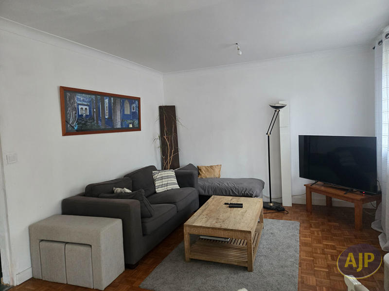 Maison - 94 m² - 5 pièces