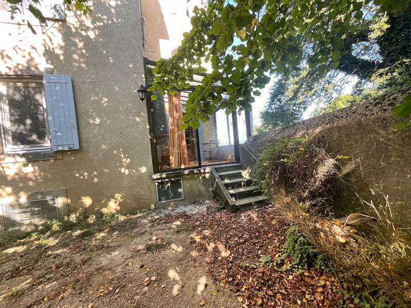 Propriété - 380 m² - 32 pièces