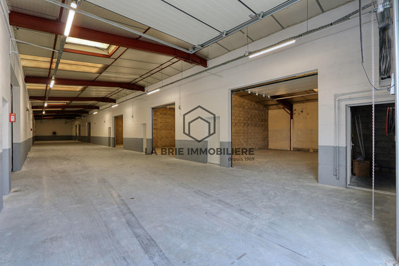 Local d'activité / Entrepôt - 42 m² - 1 pièce