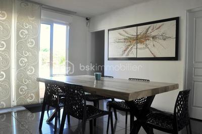 Villa - 145 m² - 6 pièces