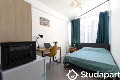 Chambre - 10 m² - 1 pièce