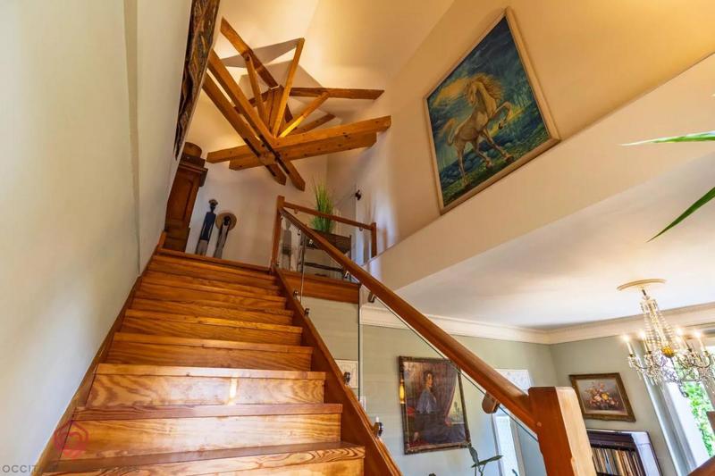 Maison de maîtres - 240 m² - 10 pièces