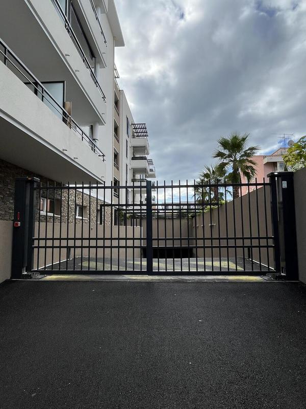 Parking / Garage - 13 m²