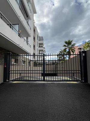 Parking / Garage - 13 m²