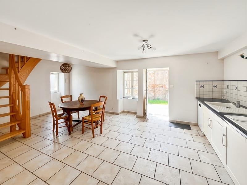 Maison en pierre - 175 m² - 7 pièces