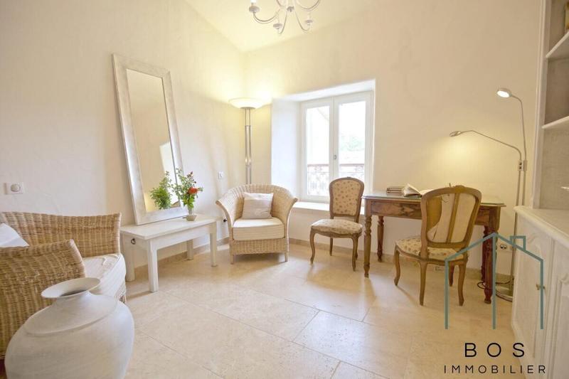 Maison - 200 m² - 6 pièces