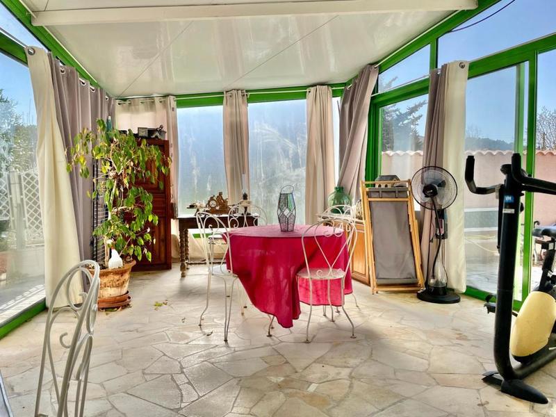 Maison - 94 m² - 5 pièces