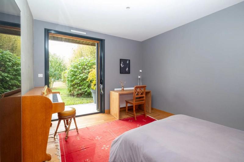 Villa - 297 m² - 8 pièces