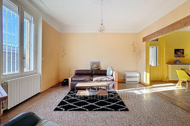 Maison - 139 m² - 7 pièces