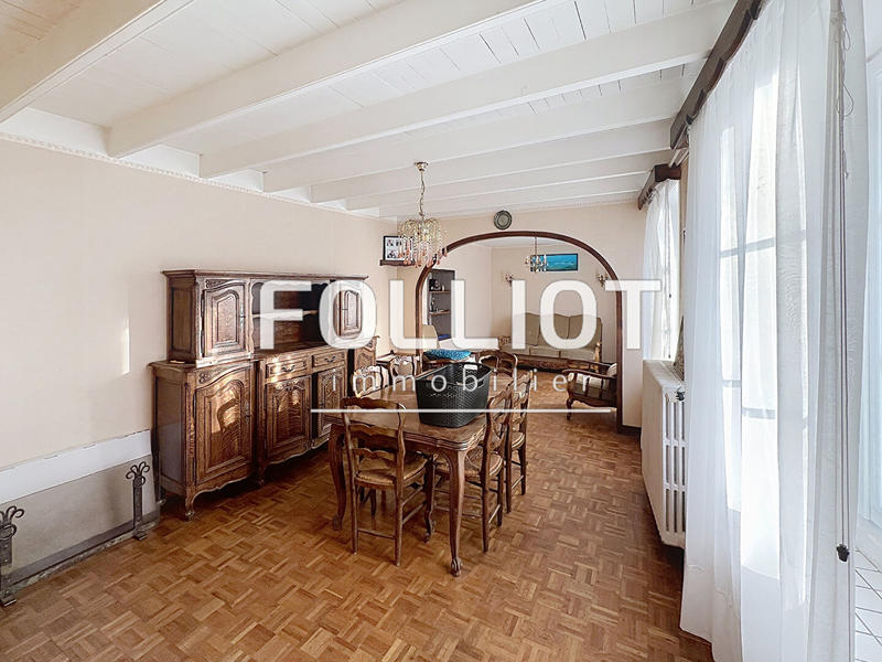 Maison - 97 m² - 5 pièces