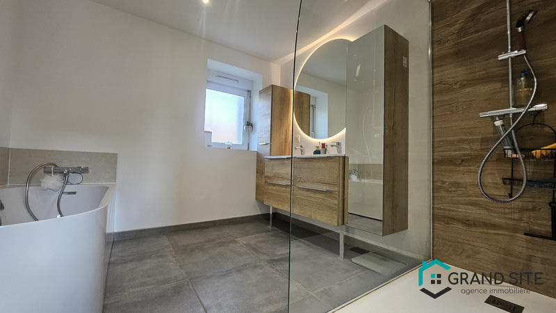 Maison - 157 m² - 5 pièces