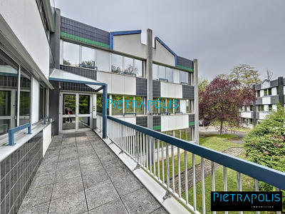 Bureau - 97 m² - 3 pièces