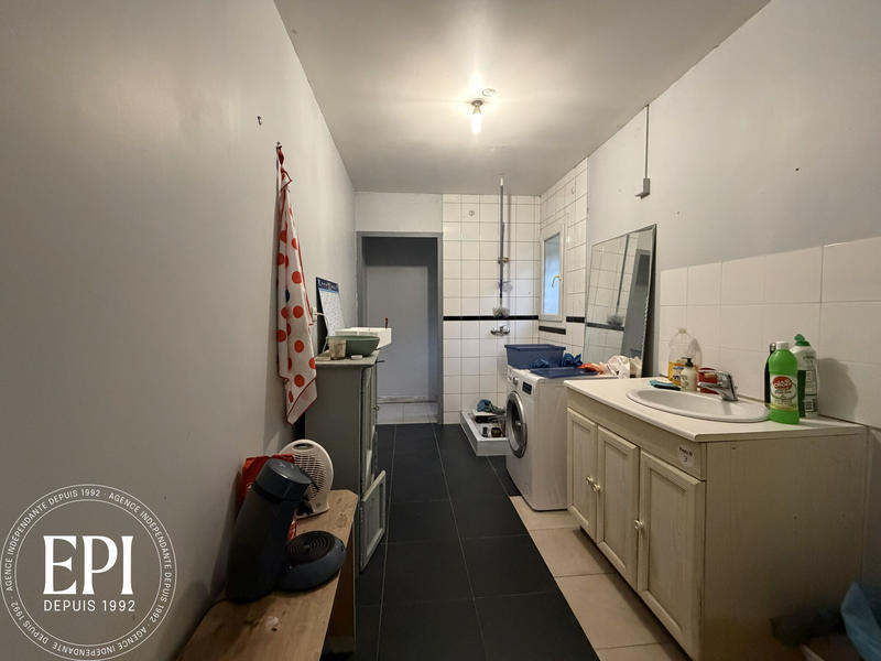 Local commercial - 588 m²