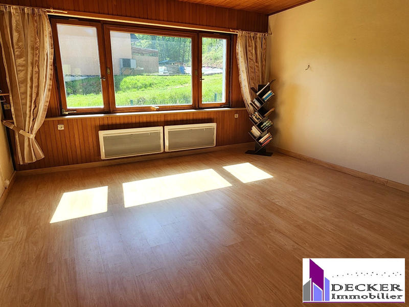 Maison - 239 m² - 10 pièces