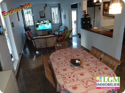 Maison - 138 m² - 5 pièces