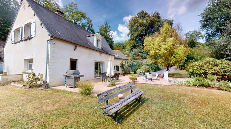 Maison - 188 m² - 7 pièces