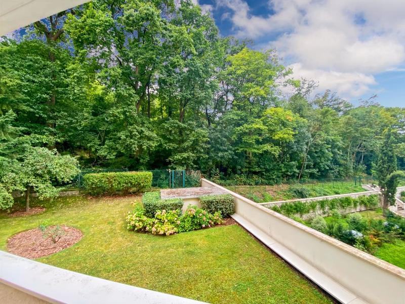 Appartement - 96 m² - 5 pièces