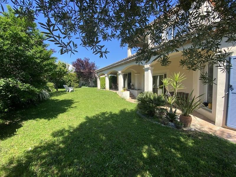 Villa - 170 m² - 5 pièces