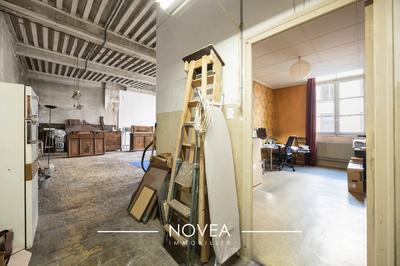 Appartement - 82 m² - 2 pièces