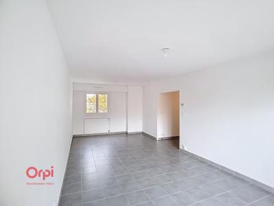 Appartement - 79 m² - 3 pièces