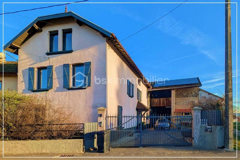 Maison traditionnelle - 165 m² - 8 pièces