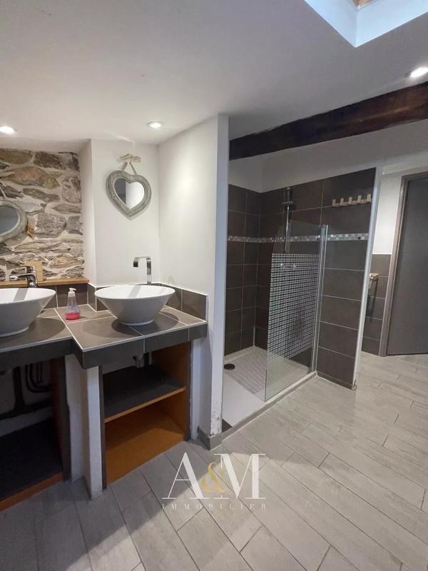 Appartement - 110 m² - 4 pièces